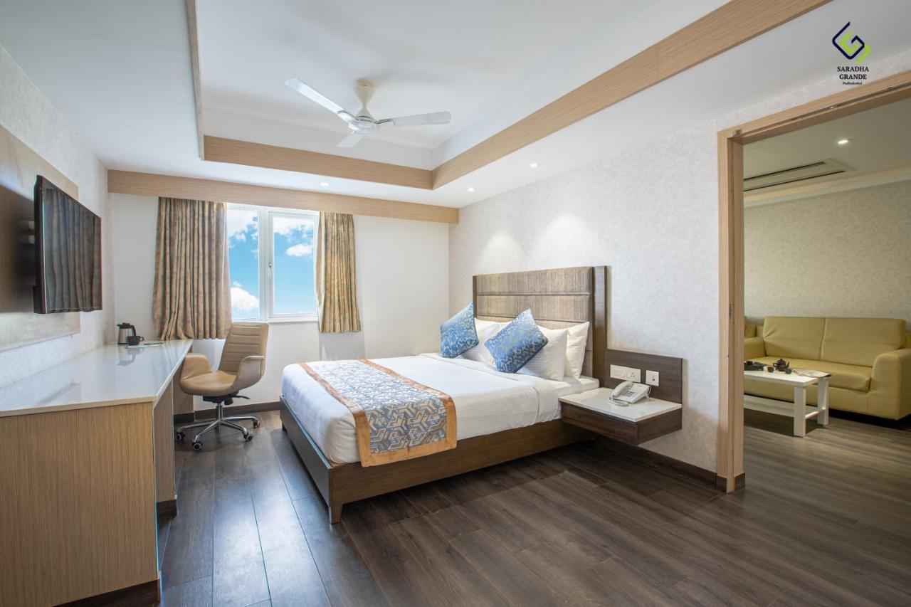 Hotel Saradha Grande Pudukkottai Bagian luar foto