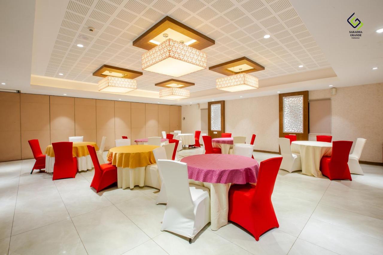 Hotel Saradha Grande Pudukkottai Bagian luar foto